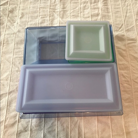 Tupperware party tray - Picture 5 of 5